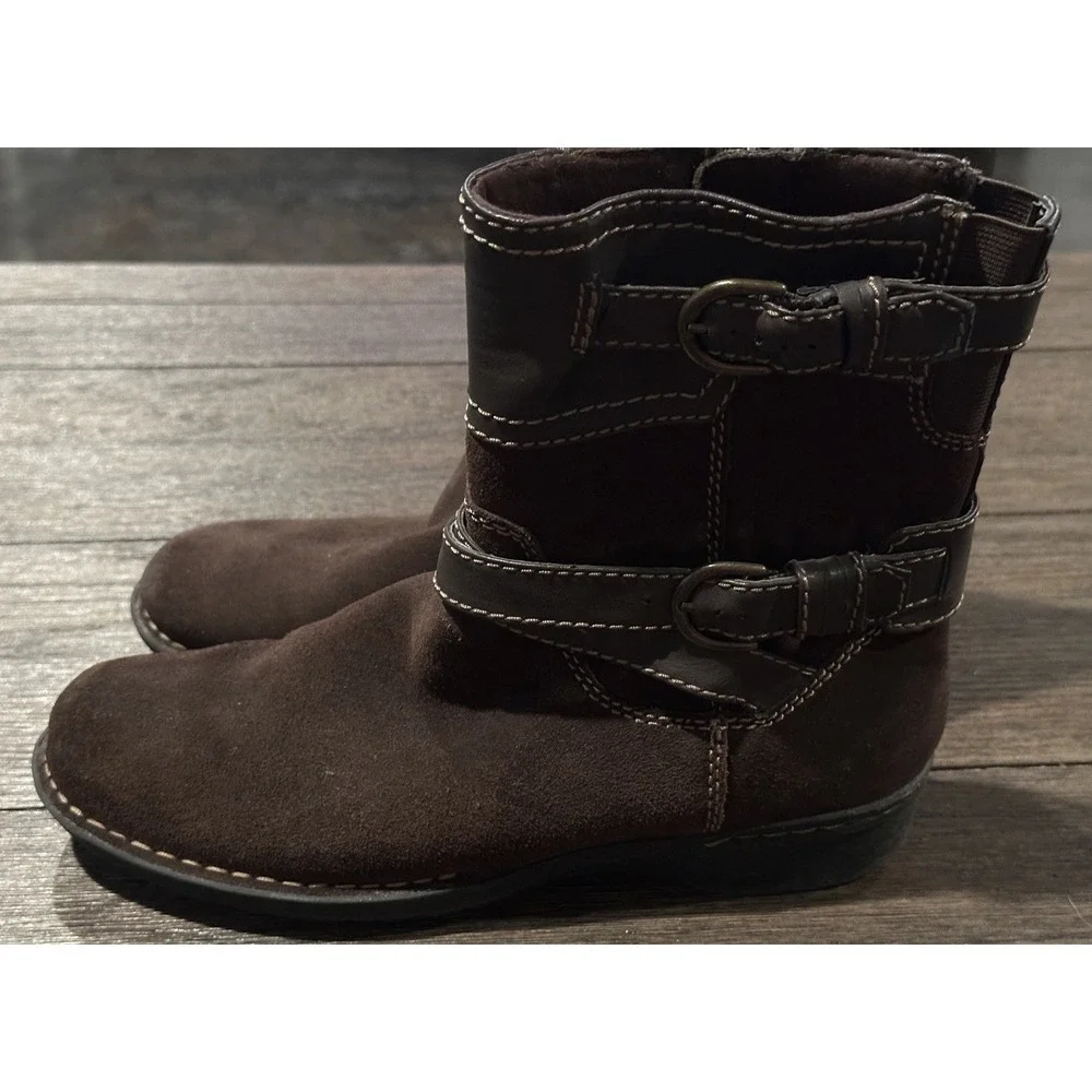 Clarks Women's Shoes Whistle Ranch Brown‎ Suede Casual Ankle Booties Boots Sz 9